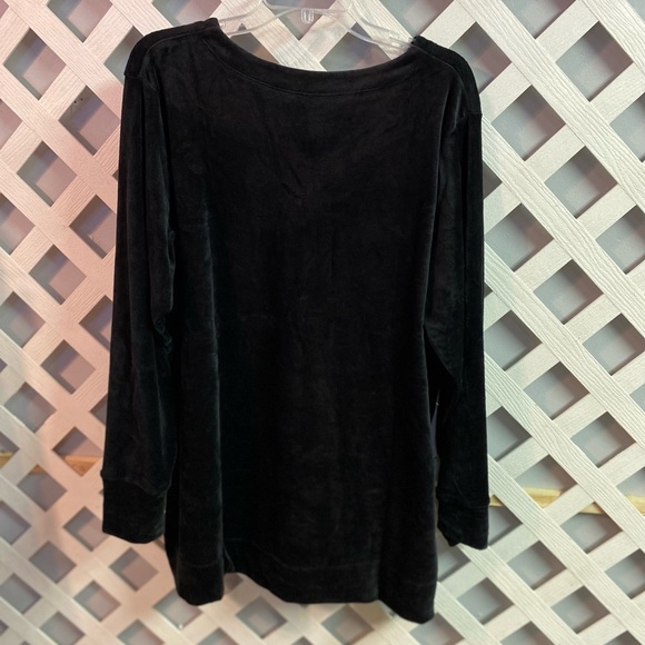 Cuddl Duds Double Plush Velour V-Neck Hi-Low Hem Long Sleeve Tunic Black Plus 1X - Picture 2 of 5